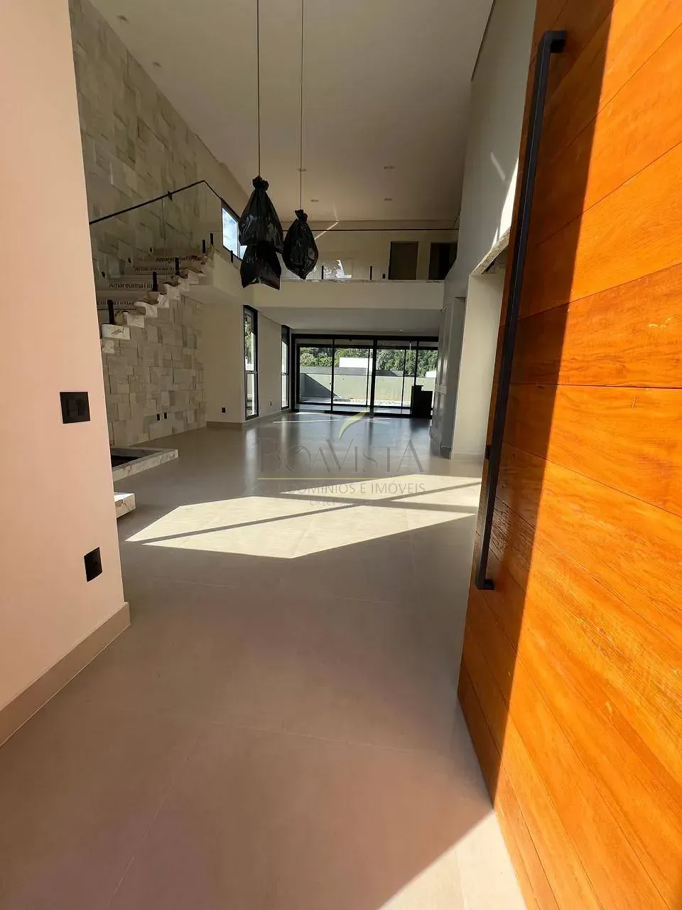 Imagem 02 da casa de alto padrão no Condomínio Granville em Atibaia